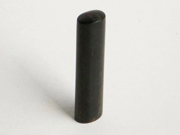 Long oval buffalo horn seal – (6618)